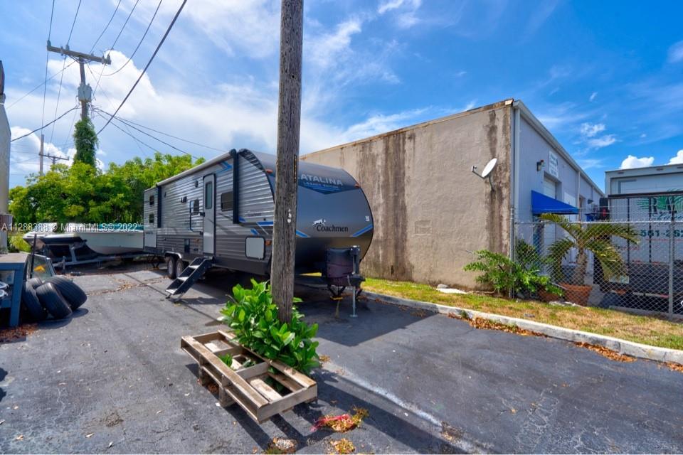 See details / sq. ft. $ 2022-10-13 0 Photo
