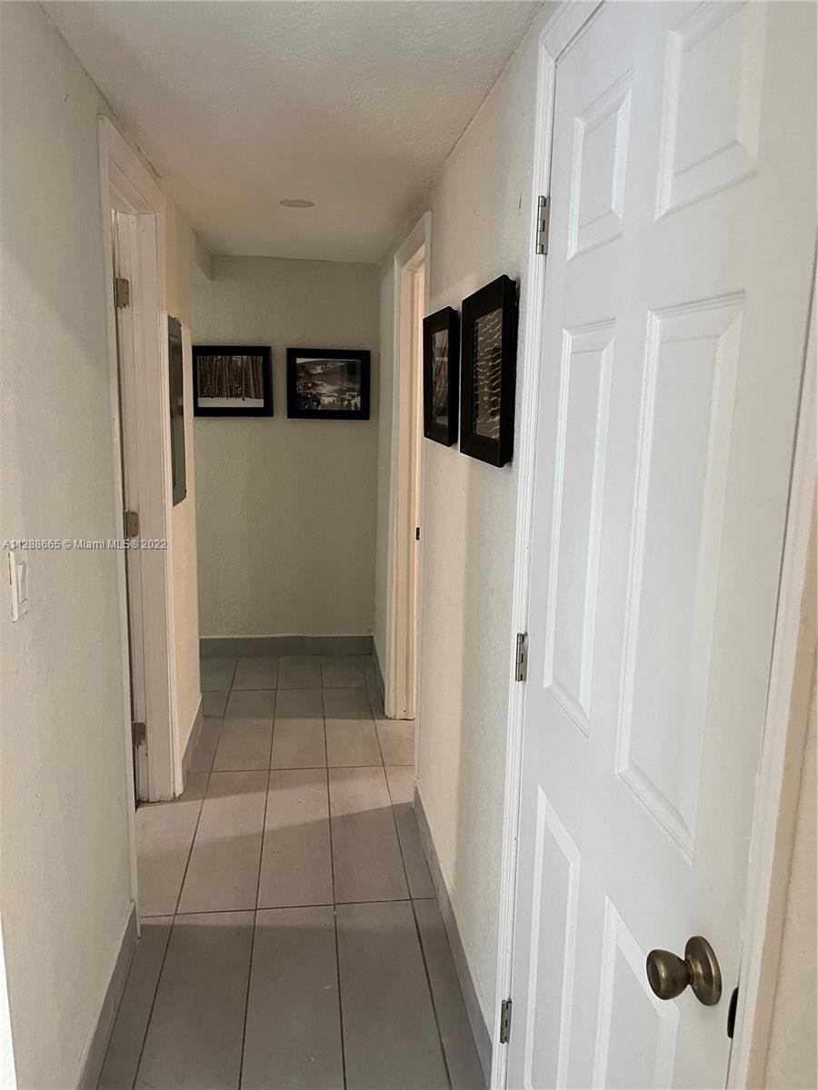 See details / 1236 sq. ft. $ 2022-10-14 0 Photo