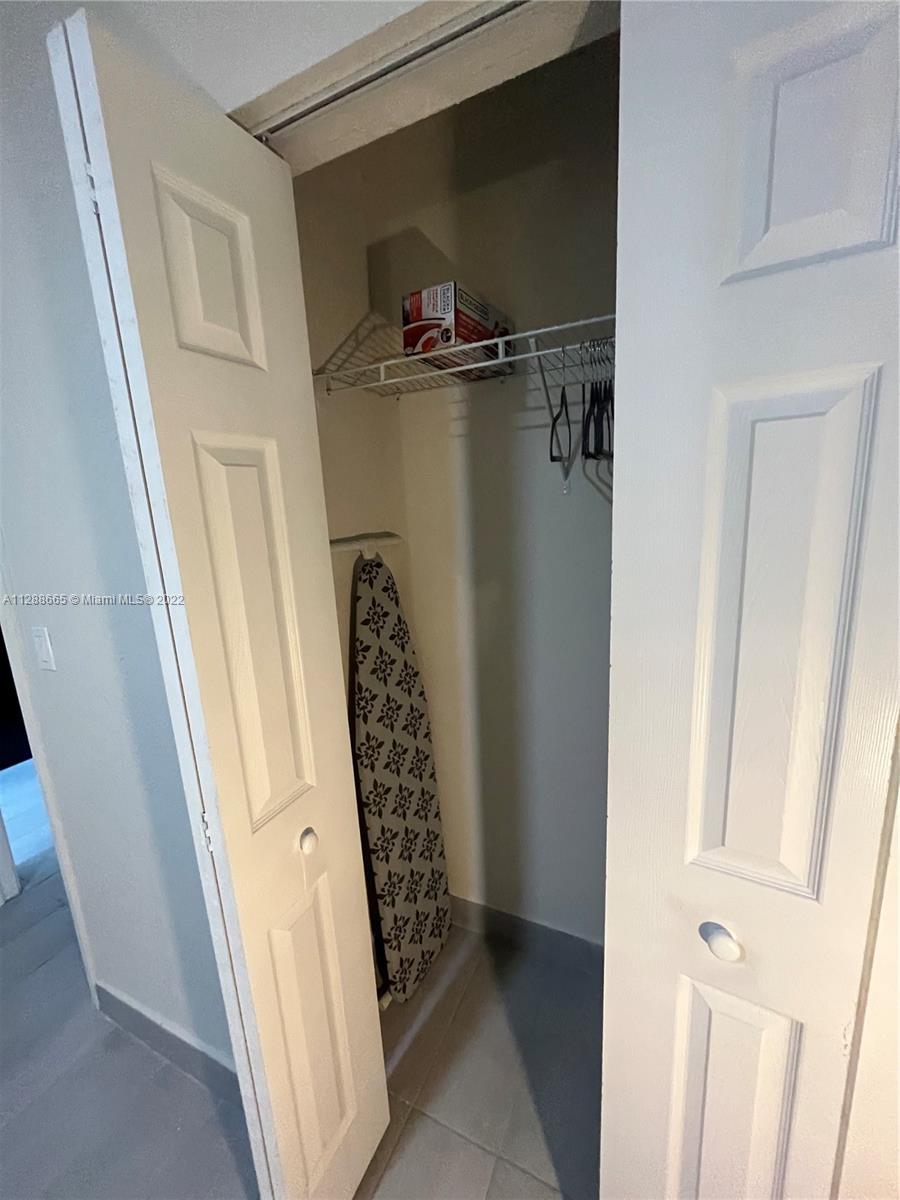 See details / 1236 sq. ft. $ 2022-10-14 0 Photo
