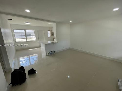 See details / 1680 sq. ft. $ 2022-10-14 0 Photo