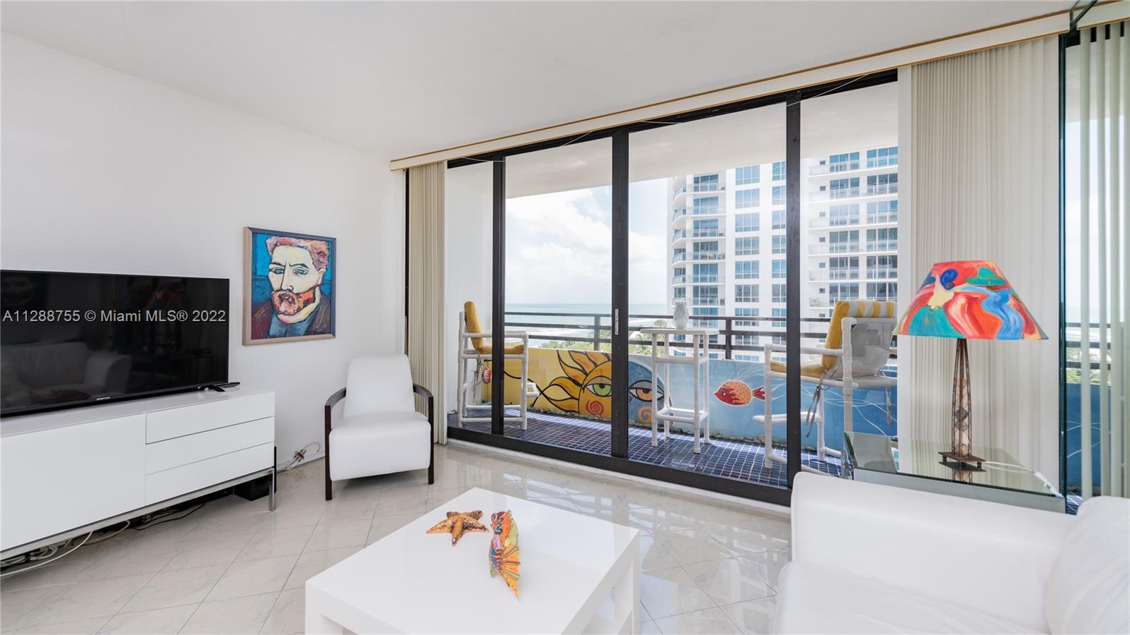 Photo of 3505 Ocean Dr #816, Hollywood, Florida, 33019 - Living Room/Balcony