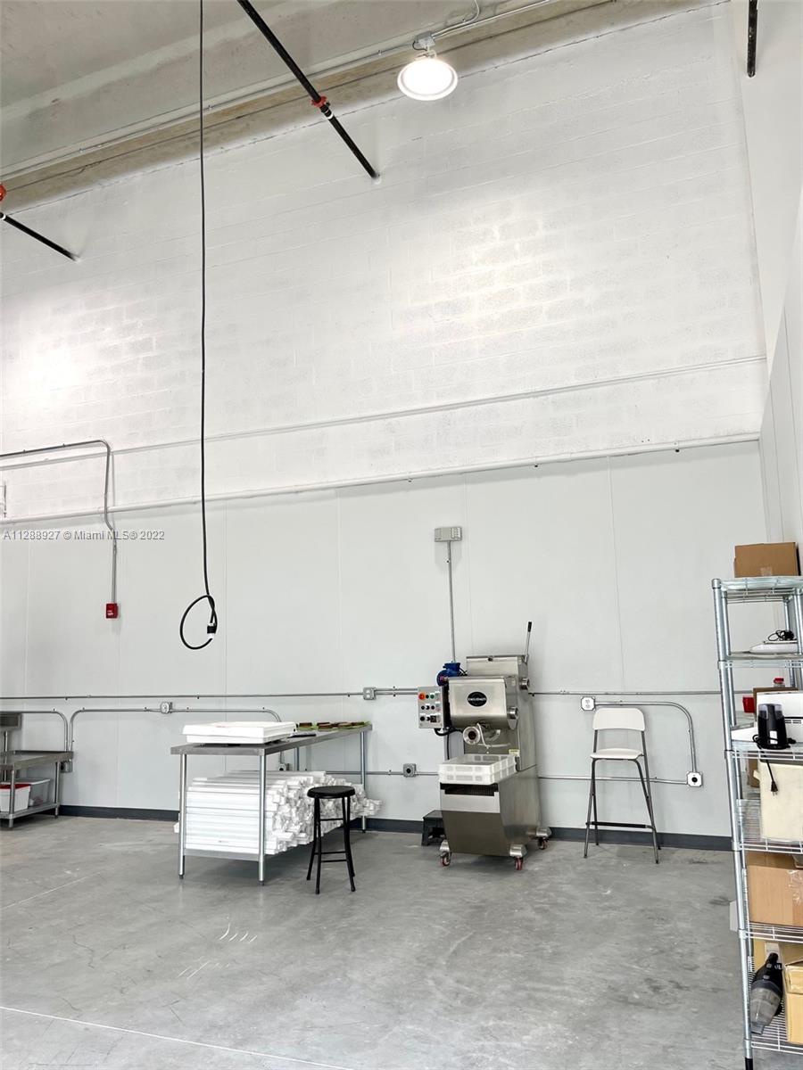 See details 13 / sq. ft. $ 2022-10-14 0 Photo