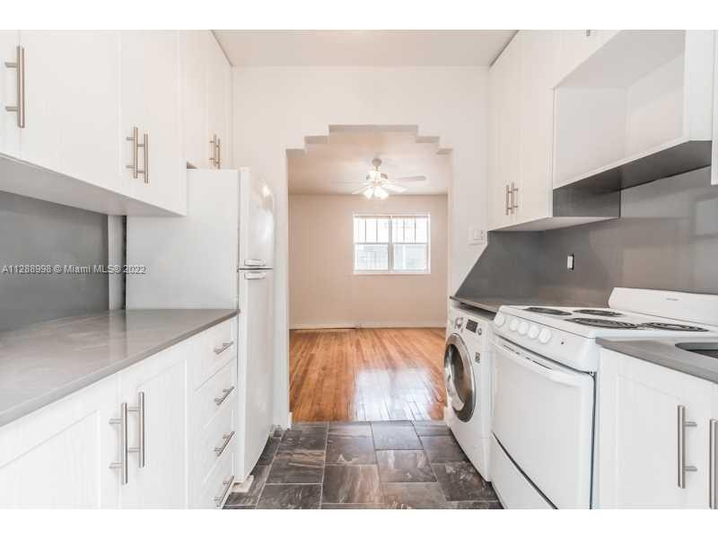 See details / 4726 sq. ft. $ 2022-12-06 0 Photo