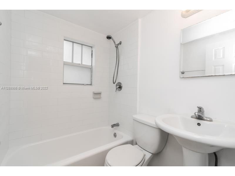 See details / 4726 sq. ft. $ 2022-12-06 0 Photo