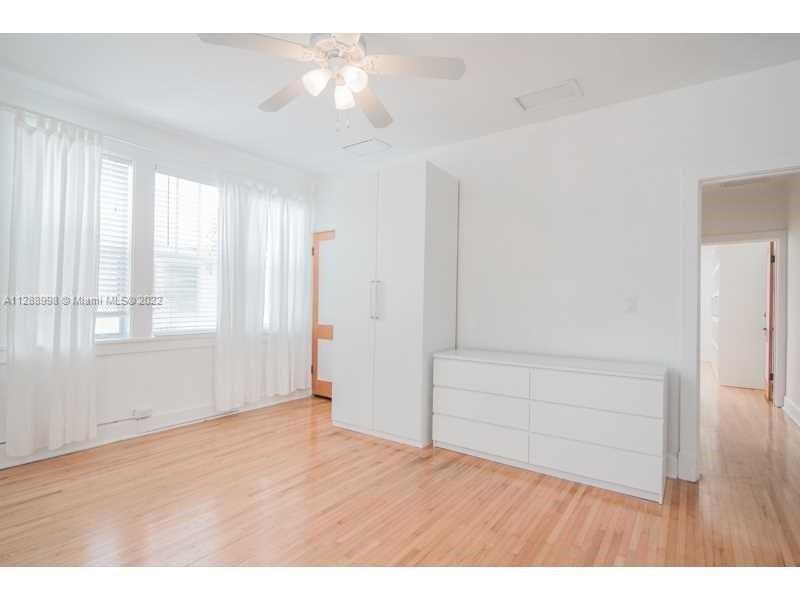 See details / 4726 sq. ft. $ 2022-12-06 0 Photo