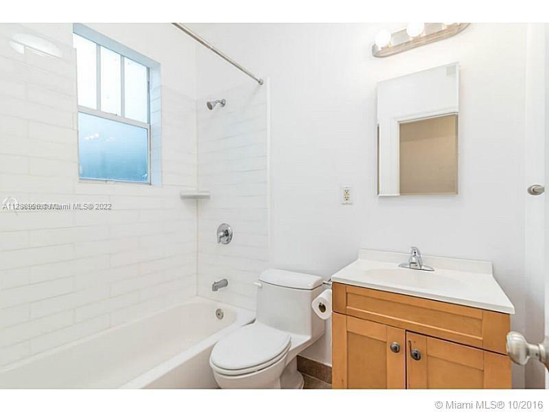 See details / 4726 sq. ft. $ 2022-12-06 0 Photo