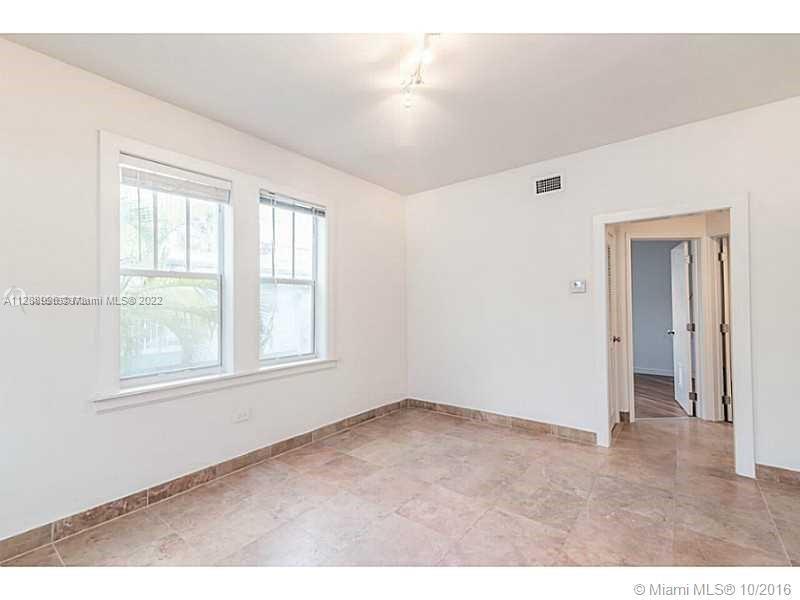 See details / 4726 sq. ft. $ 2022-12-06 0 Photo