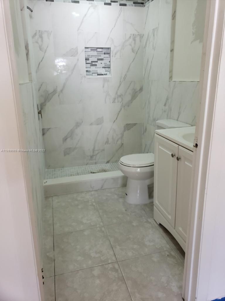 See details / 2345 sq. ft. $ 2022-12-02 0 Photo
