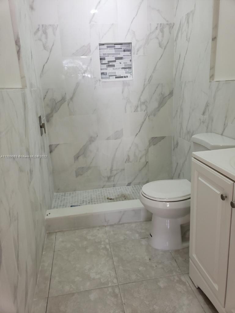 See details / 2345 sq. ft. $ 2022-12-02 0 Photo