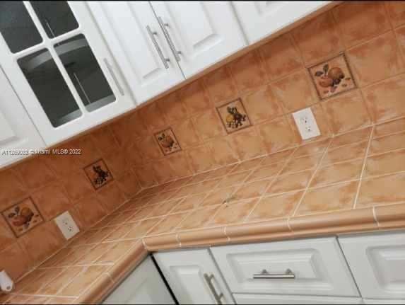 See details / 2345 sq. ft. $ 2022-12-02 0 Photo