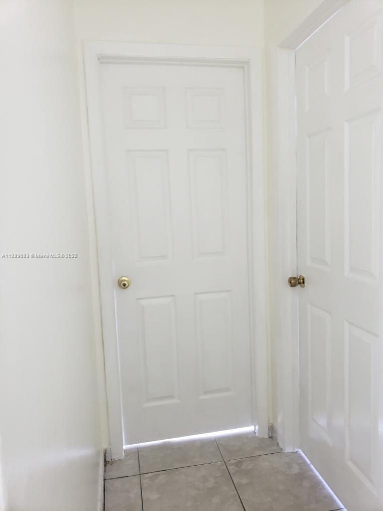See details / 2345 sq. ft. $ 2022-12-02 0 Photo