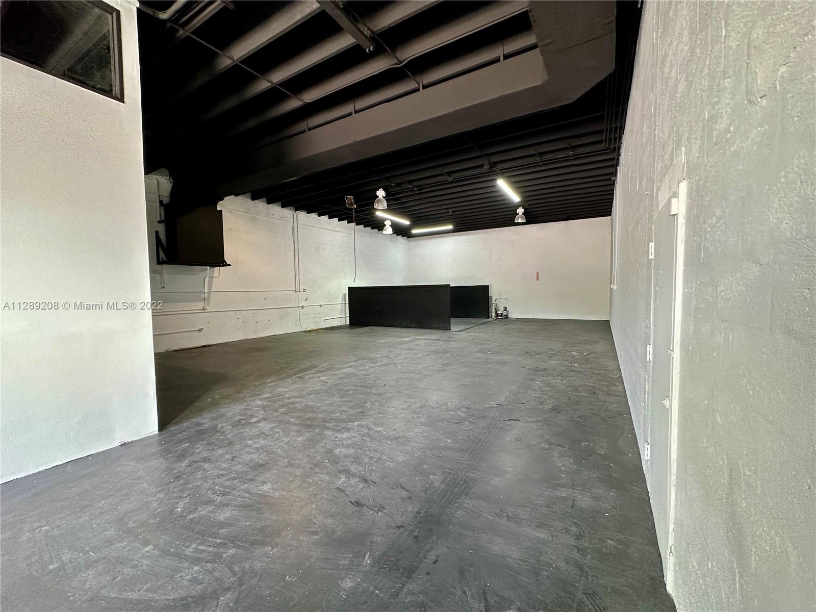See details 298 / sq. ft. $ 2022-11-15 0 Photo