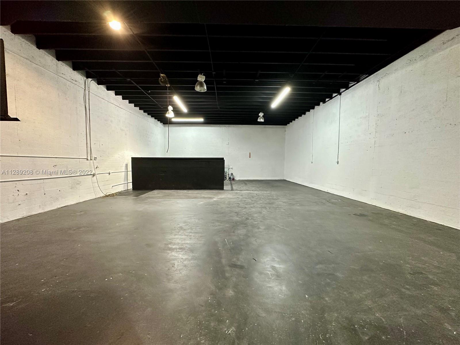 See details 298 / sq. ft. $ 2022-11-15 0 Photo