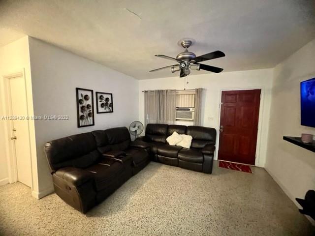 See details / 1352 sq. ft. $ 2023-01-19 0 Photo