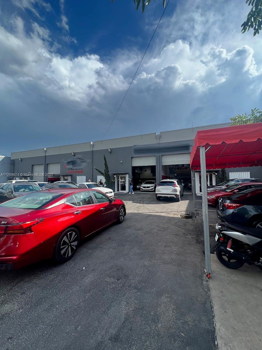 See details / sq. ft. $ 2022-10-17 0 Photo