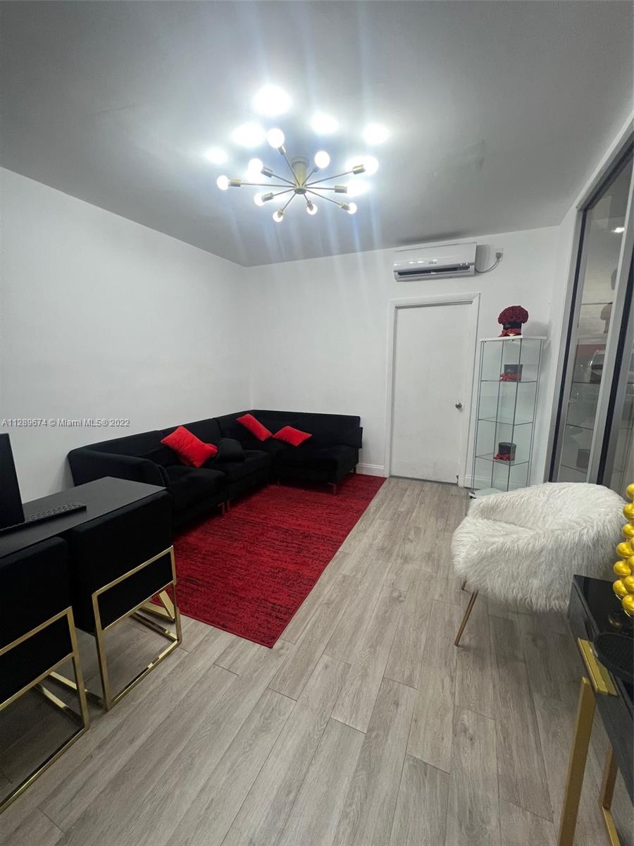See details / sq. ft. $ 2022-10-17 0 Photo