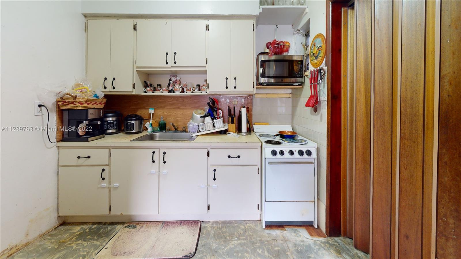 See details / 2798 sq. ft. $ 2022-10-17 0 Photo