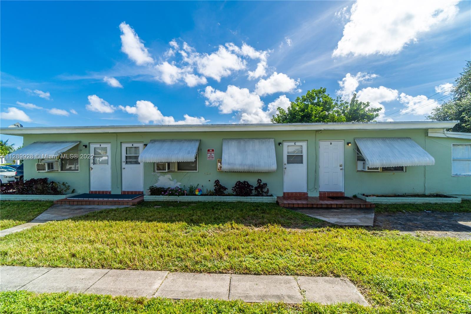 See details / 1600 sq. ft. $ 2022-10-19 0 Photo