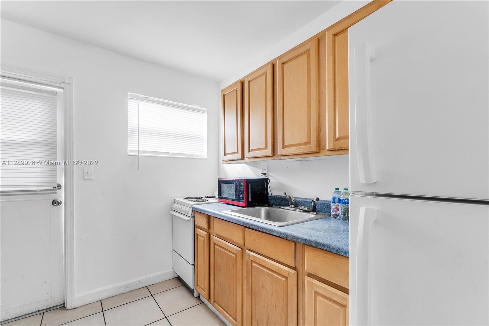 See details / 1600 sq. ft. $ 2022-10-19 0 Photo
