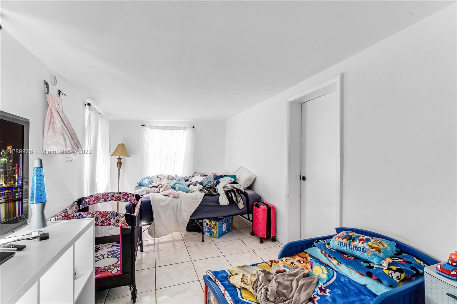 See details / 1600 sq. ft. $ 2022-10-19 0 Photo