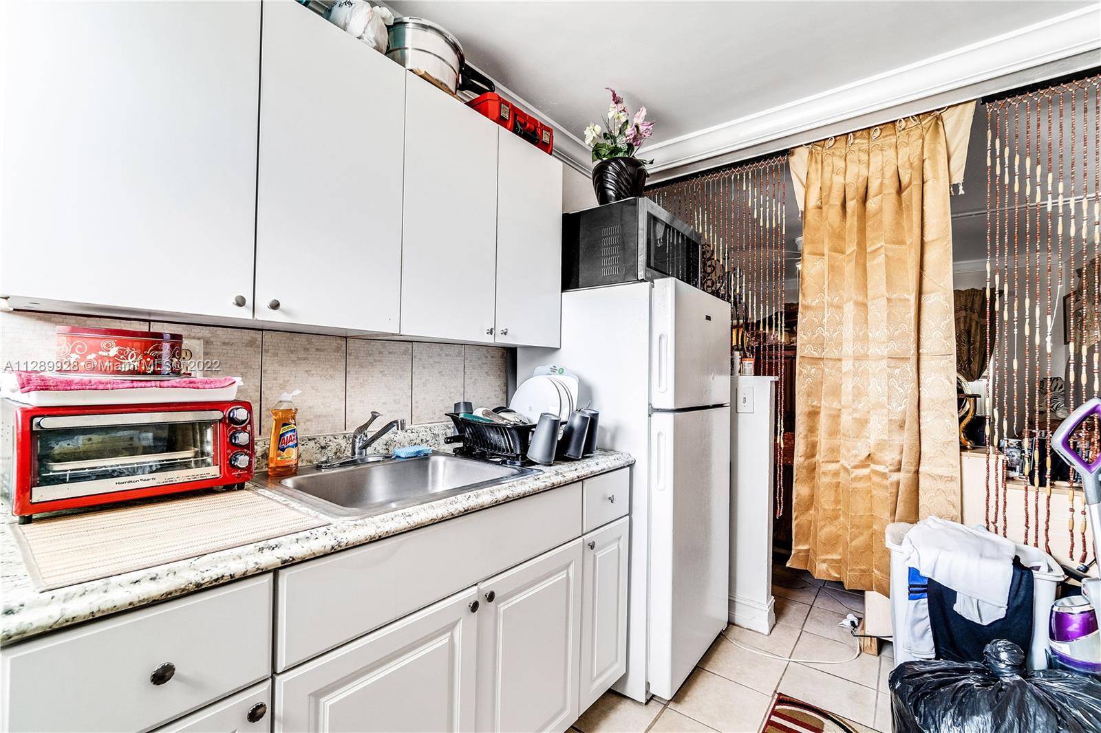 See details / 1600 sq. ft. $ 2022-10-19 0 Photo