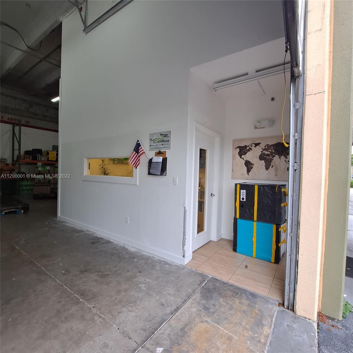 See details / sq. ft. $ 2022-10-18 0 Photo
