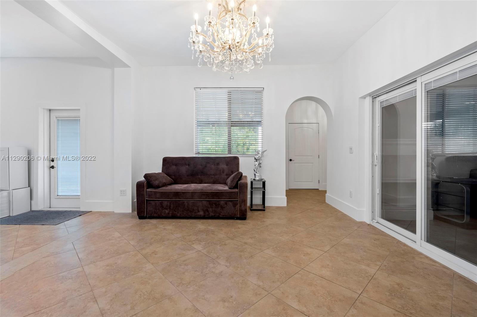 See details / 2358 sq. ft. $ 2023-01-26 0 Photo