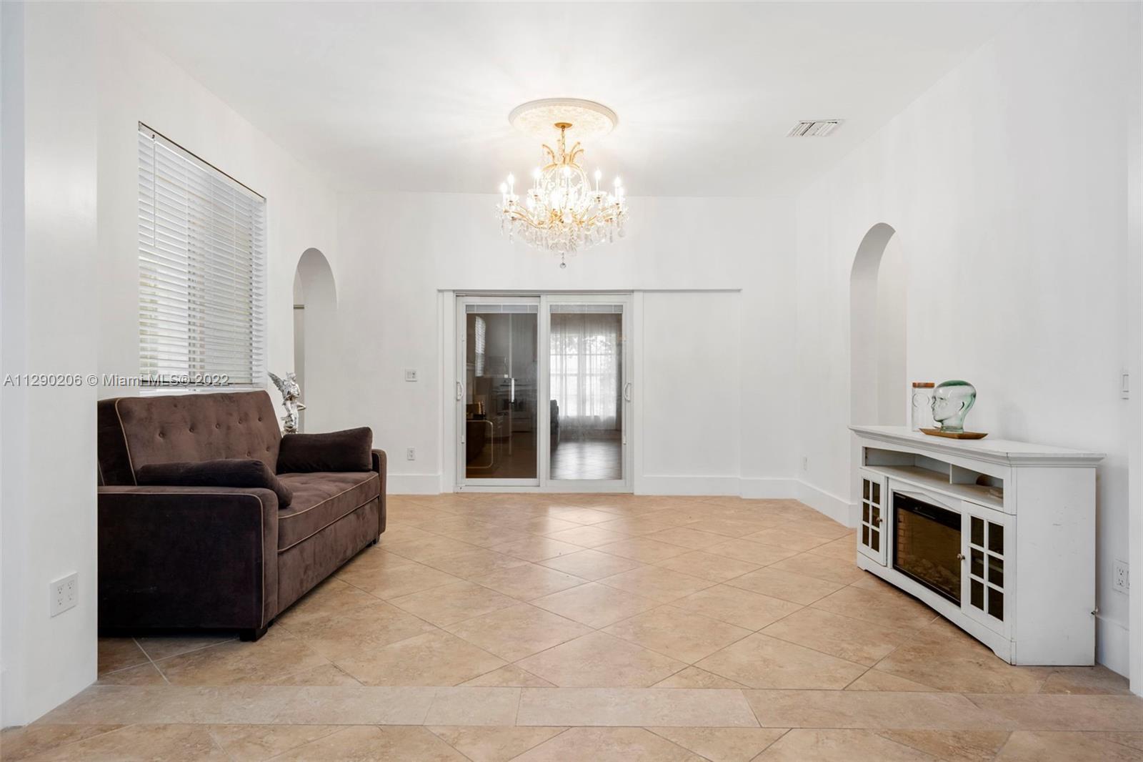 See details / 2358 sq. ft. $ 2023-01-26 0 Photo