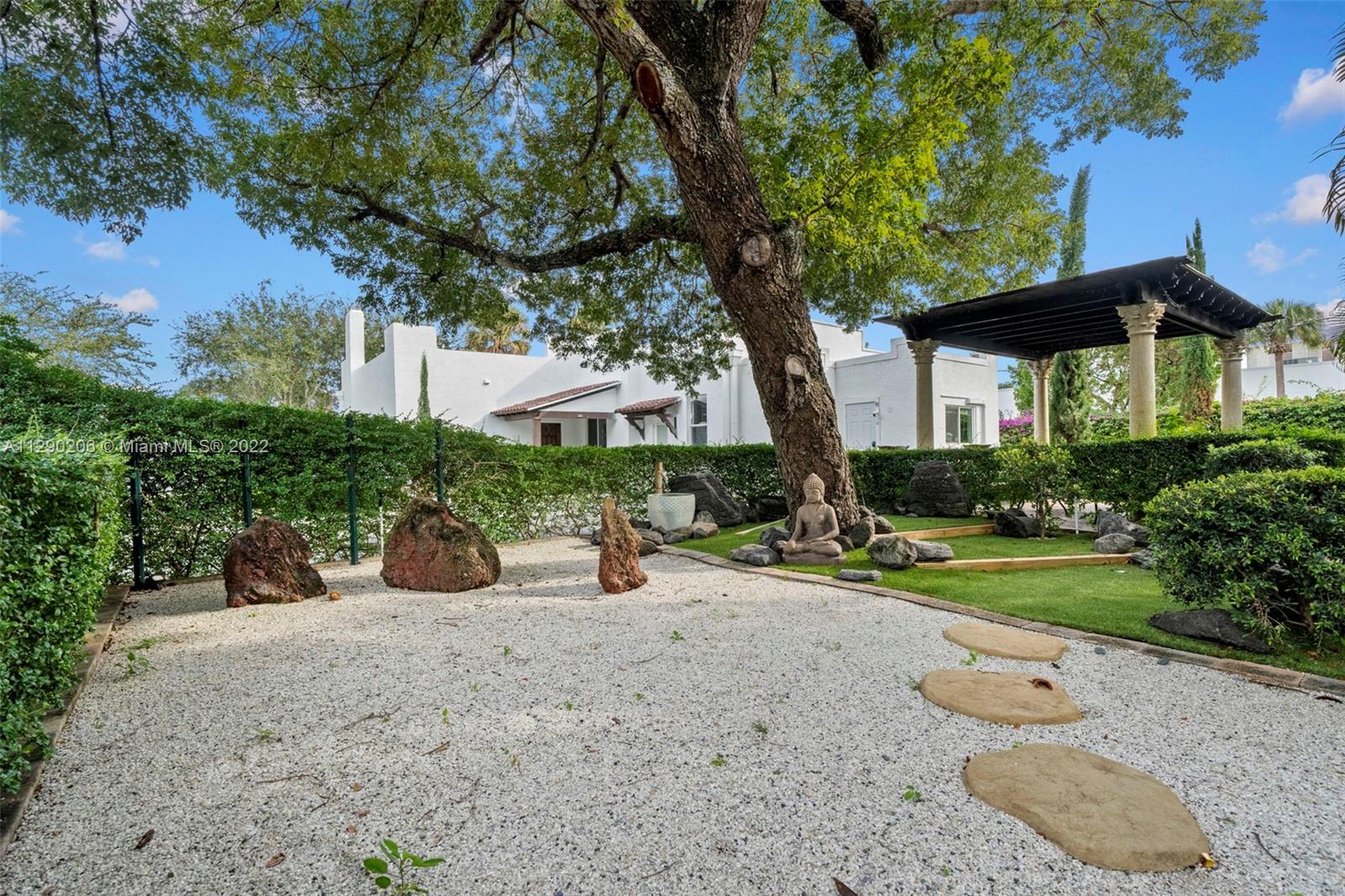 See details / 2358 sq. ft. $ 2023-01-26 0 Photo