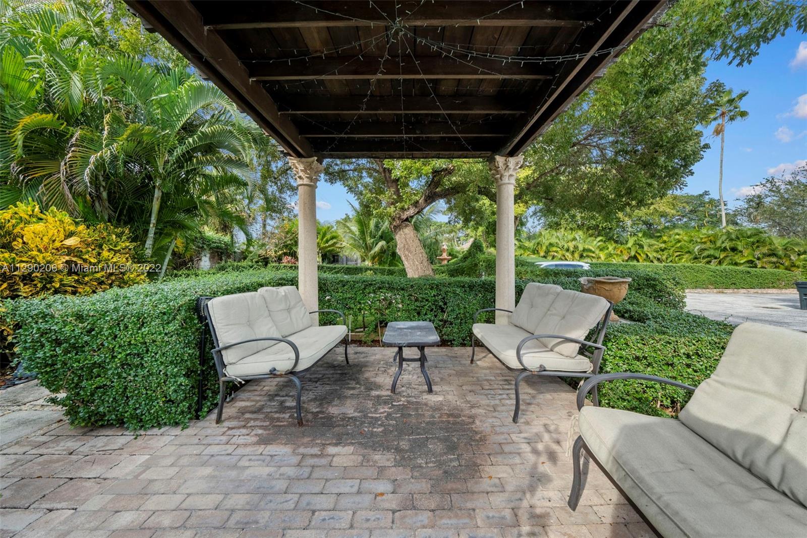 See details / 2358 sq. ft. $ 2023-01-26 0 Photo