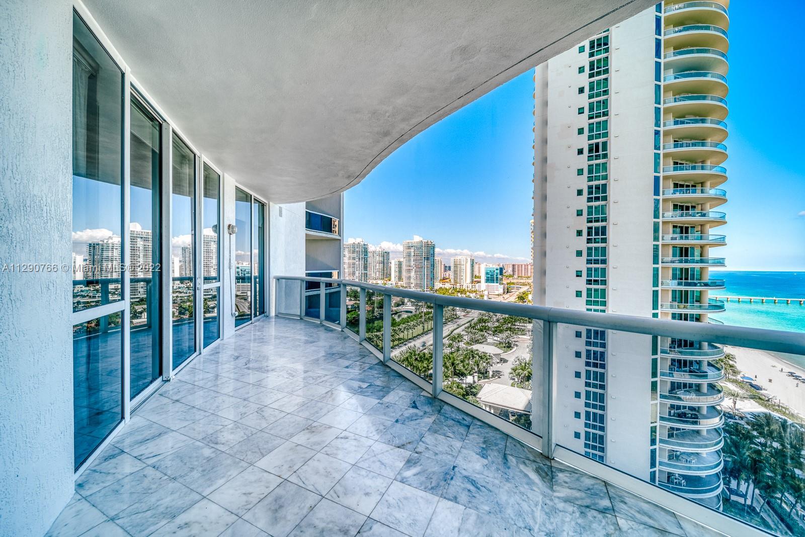 Ver detalles 1403 3 / 3 1962 sq. ft. $ 2022-10-19 0 foto