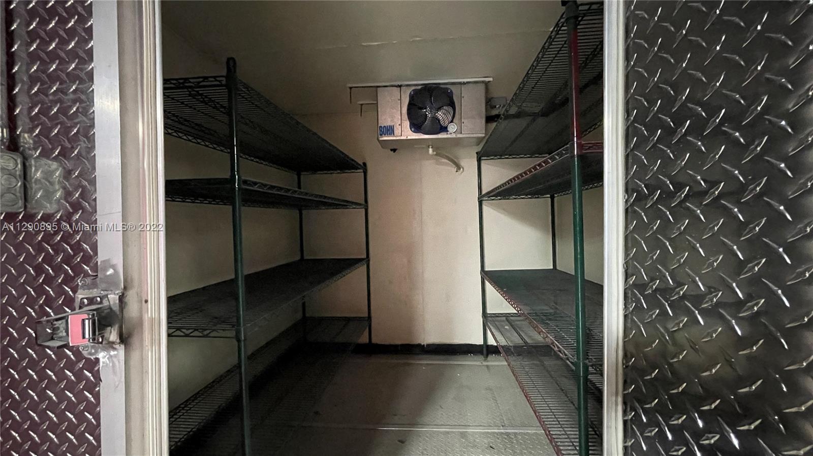 See details / sq. ft. $ 2022-10-19 0 Photo
