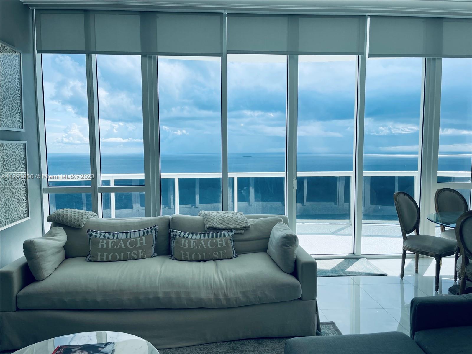 Ver detalles 4101 3 / 4 2768 sq. ft. $ 2022-10-19 0 foto
