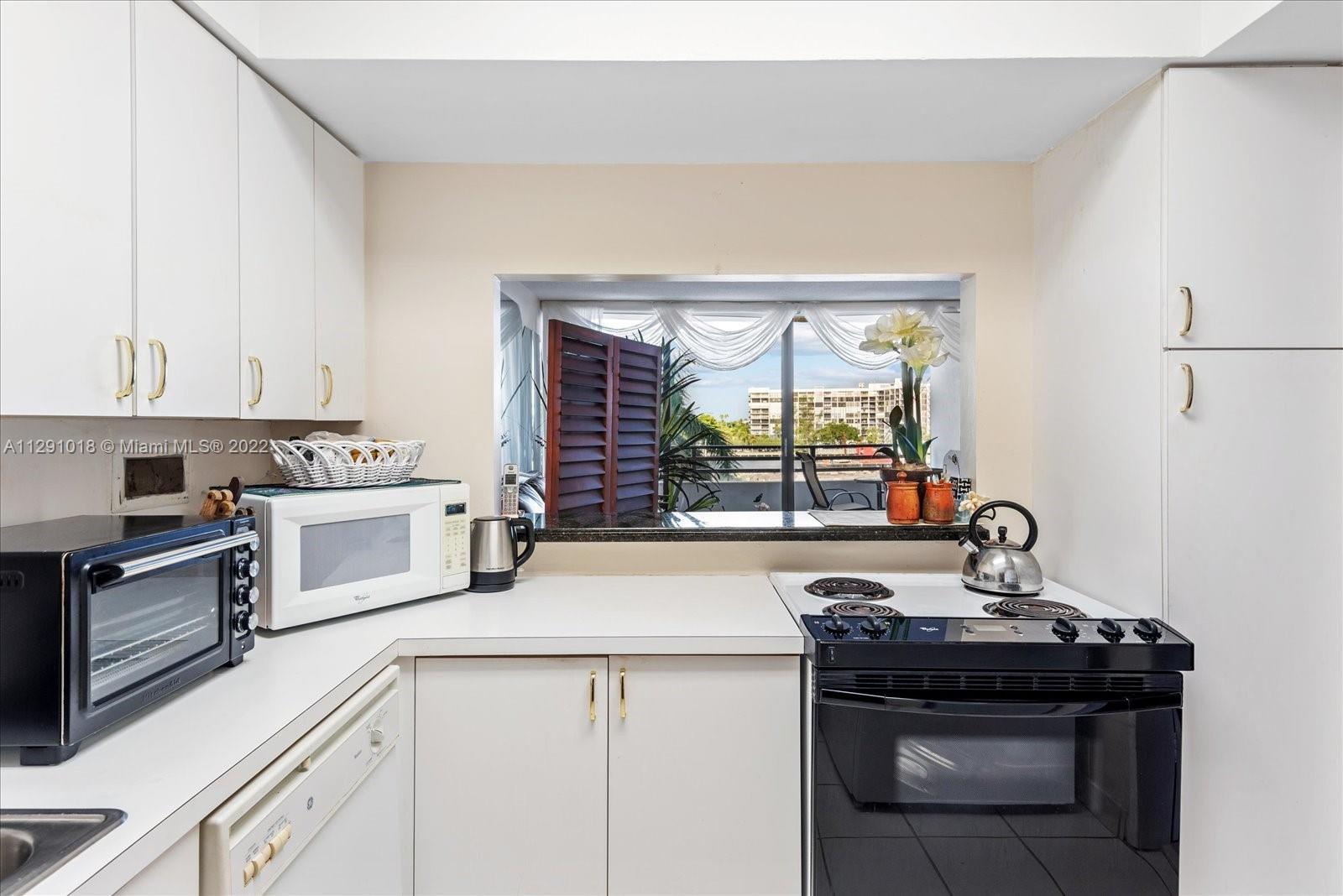 Photo of 3505 Ocean Dr #303, Hollywood, Florida, 33019 -