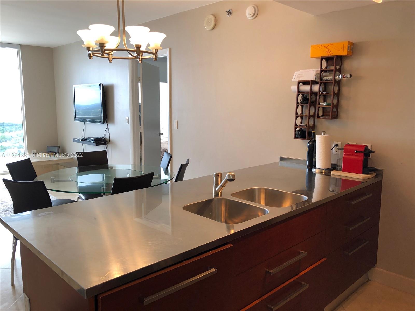 See details 3609 2 / 1 1086 sq. ft. $ 2022-10-20 0 Photo