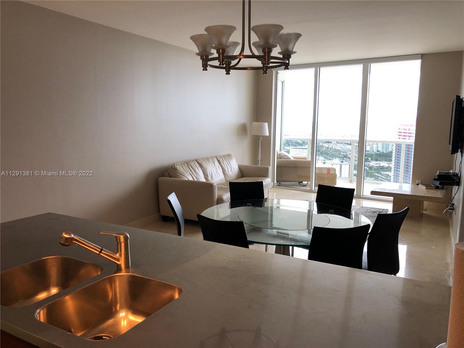 See details 3609 2 / 1 1086 sq. ft. $ 2022-10-20 0 Photo