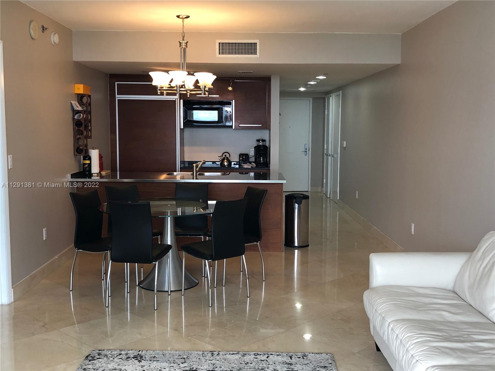 See details 3609 2 / 1 1086 sq. ft. $ 2022-10-20 0 Photo