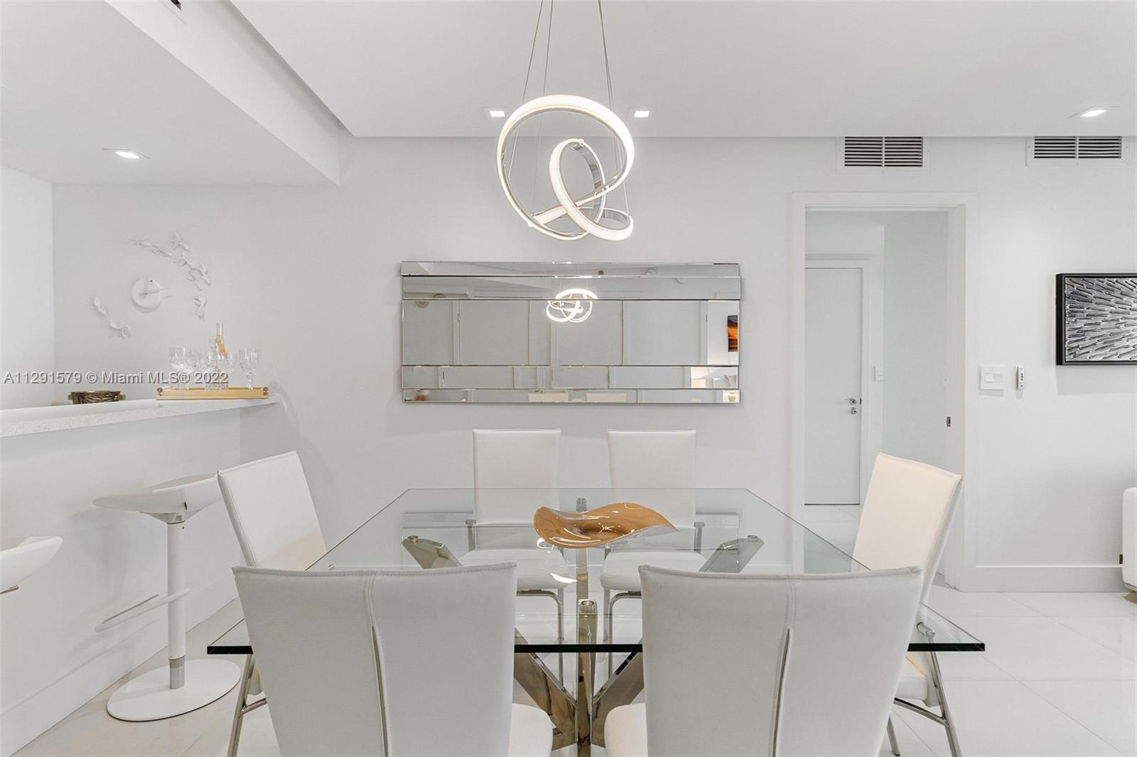 See details 1708 3 / 3 1571 sq. ft. $ 2022-10-20 0 Photo