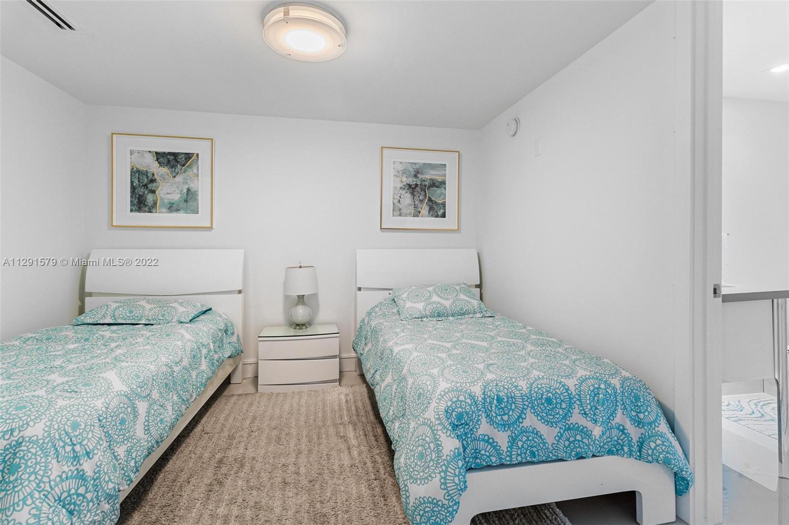 See details 1708 3 / 3 1571 sq. ft. $ 2022-10-20 0 Photo