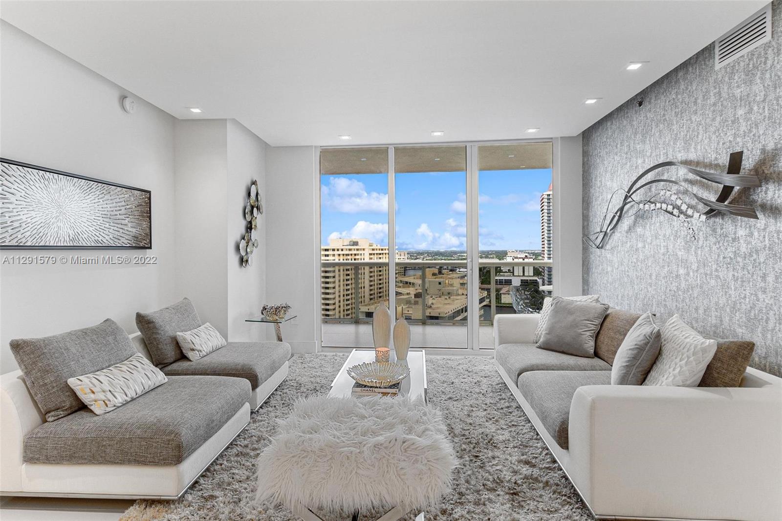 See details 1708 3 / 3 1571 sq. ft. $ 2022-10-20 0 Photo