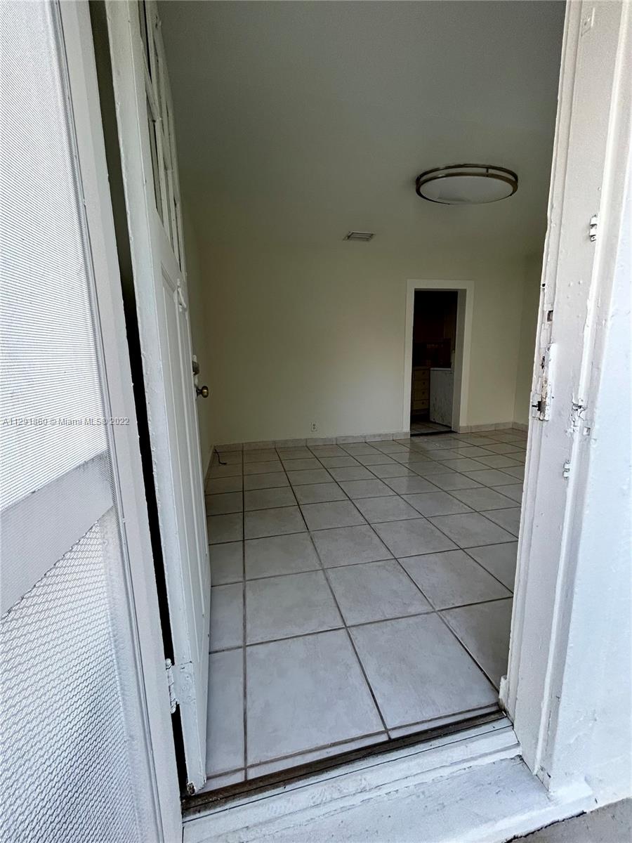 See details / 3240 sq. ft. $ 2023-01-24 0 Photo