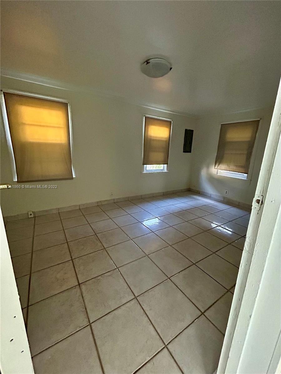 See details / 3240 sq. ft. $ 2023-01-24 0 Photo