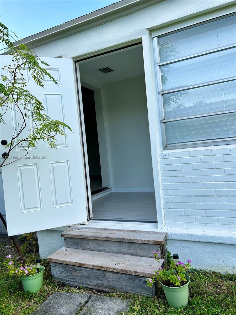 See details / 3240 sq. ft. $ 2023-01-24 0 Photo