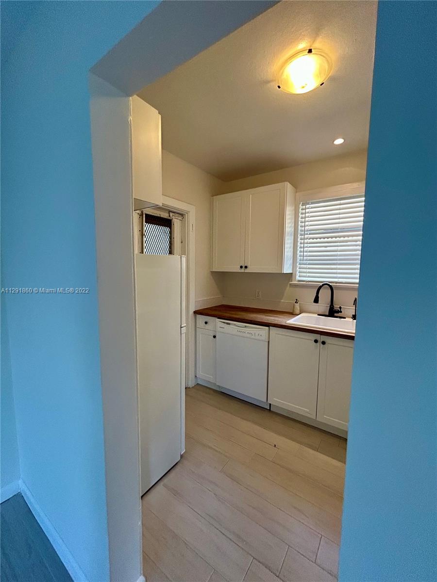 See details / 3240 sq. ft. $ 2023-01-24 0 Photo