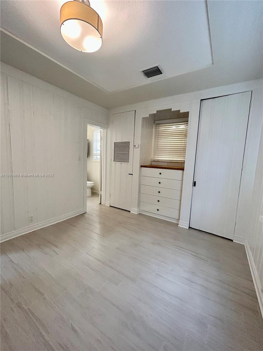 See details / 3240 sq. ft. $ 2023-01-24 0 Photo