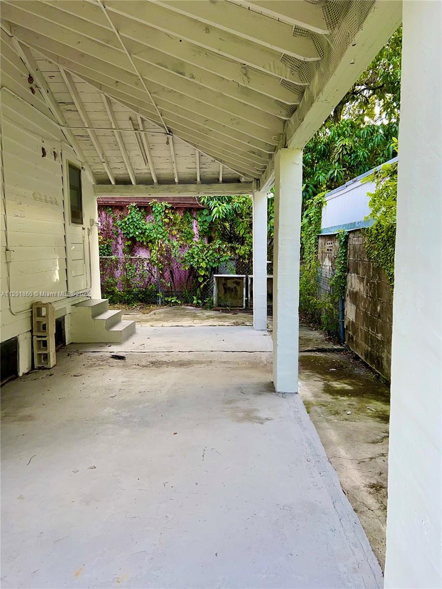 See details / 3240 sq. ft. $ 2023-01-24 0 Photo