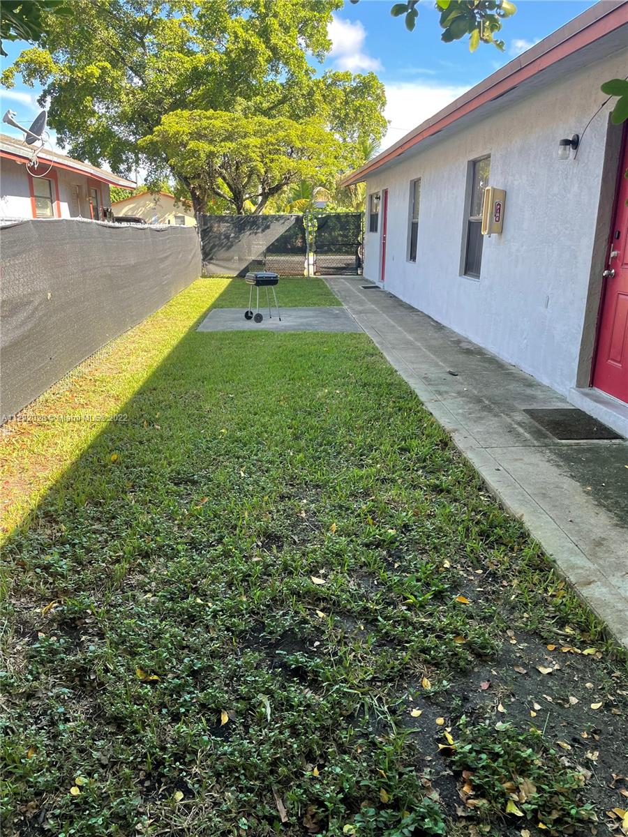 See details / 1976 sq. ft. $ 2022-12-08 0 Photo