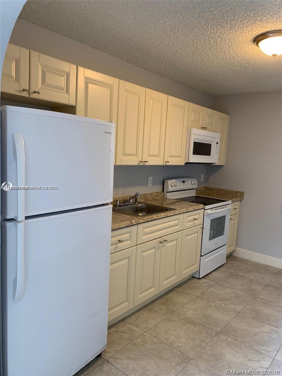 See details / 1976 sq. ft. $ 2022-12-08 0 Photo