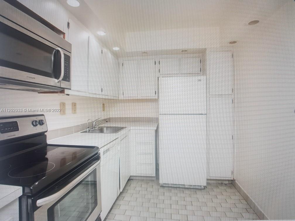 Photo of 3731 Country Club Dr #921, Aventura, Florida, 33180 -
