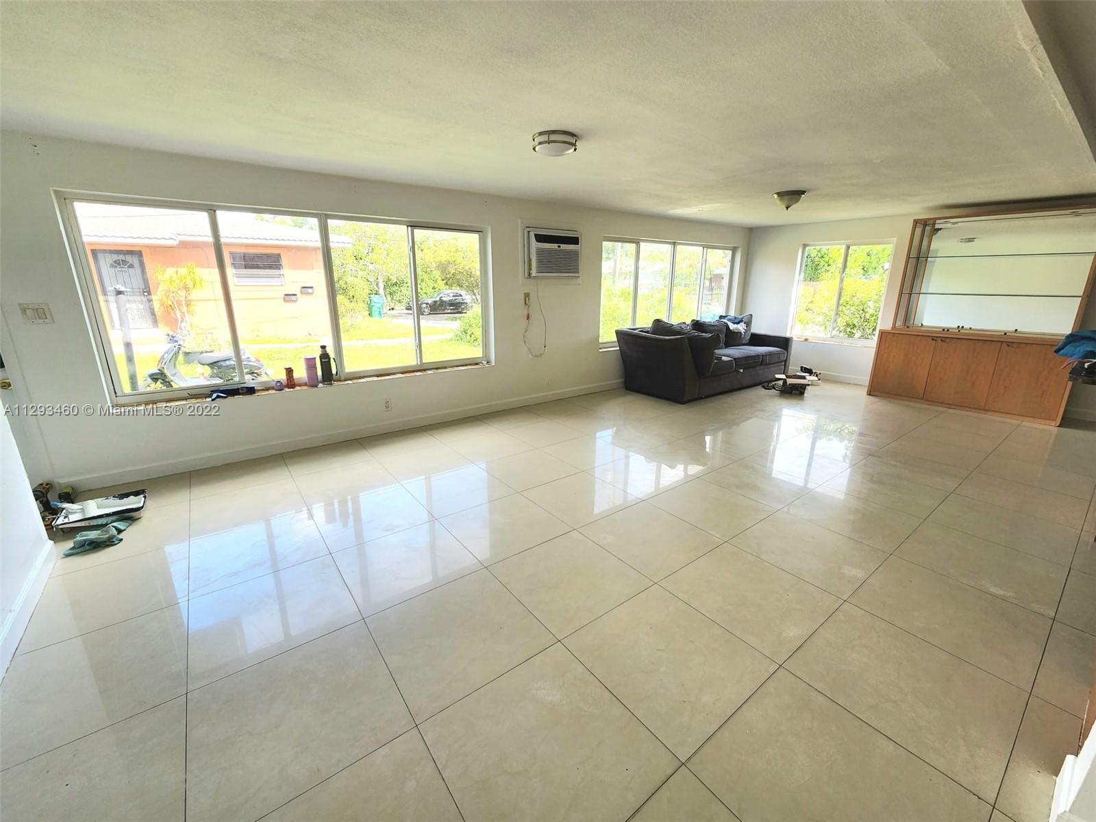 See details / 2385 sq. ft. $ 2022-10-25 0 Photo